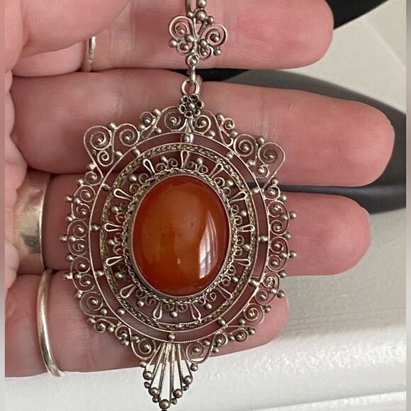 Antique Carnelian Agate Cannetille Necklace - Picture 3 of 5